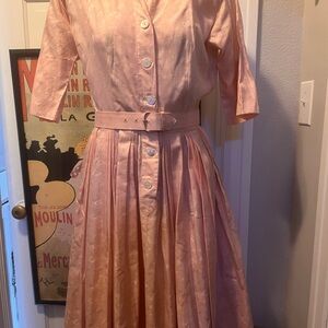 1960’s peach cotton pleated dress